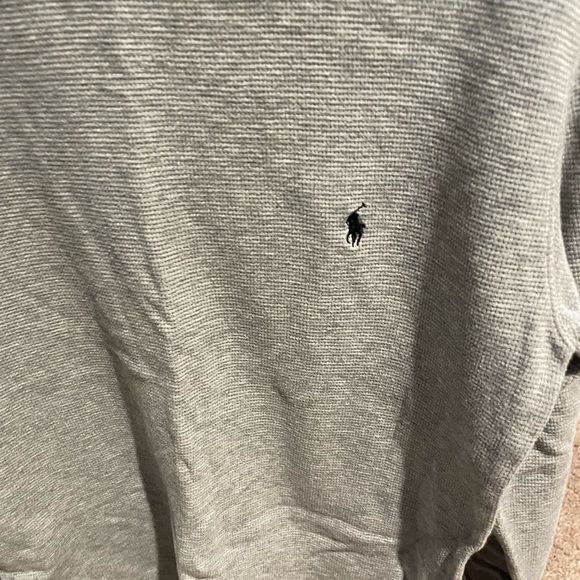 Polo sweater size m - Picture 2 of 3